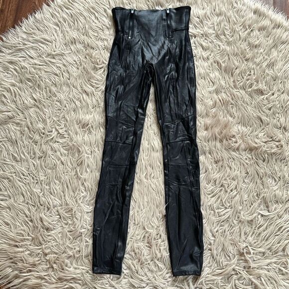 Spanx Faux Leather Hip-Zip Leggings size XS - Picture 2 of 9
